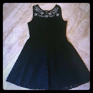 Girls size 14 black sleeveless dress  [101]